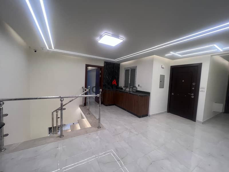 High End Duplex with 8 AC and kitchen for rent with huge garden