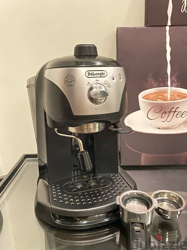 Delonghi Pump Espresso & Coffee Machine أجهزة منزلية أخرى 202998646