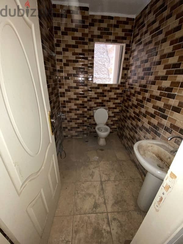 شقة في الكوربه في موقع مميز بجوار الحرية مول Apartments for Sale