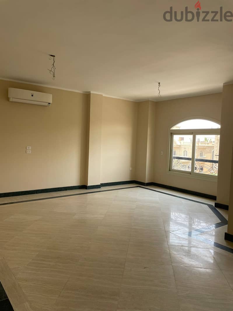 للايجار شقة نصف مفروش اول سكن فى الشويفات Apartment in Choueifat