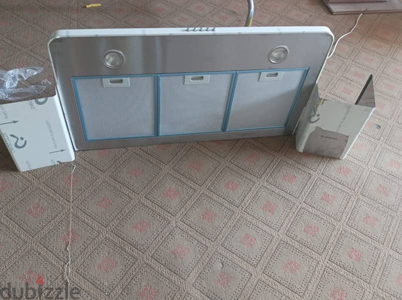 HOODS ARISTON WALL MOUNTED COOKER HOOD 90CM Other Home Appliances