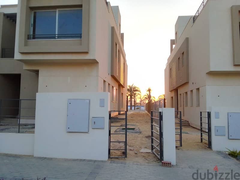 The lowest price for a townhouse with immediate delivery, completely