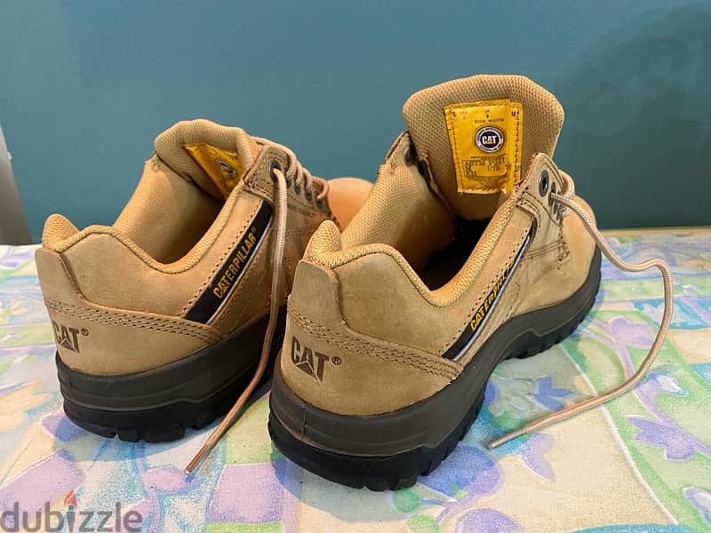 CAT Shoes Steel Toe Size 42 حذاء كات جديد مقاس ٤٢ إكسسوارات عناية