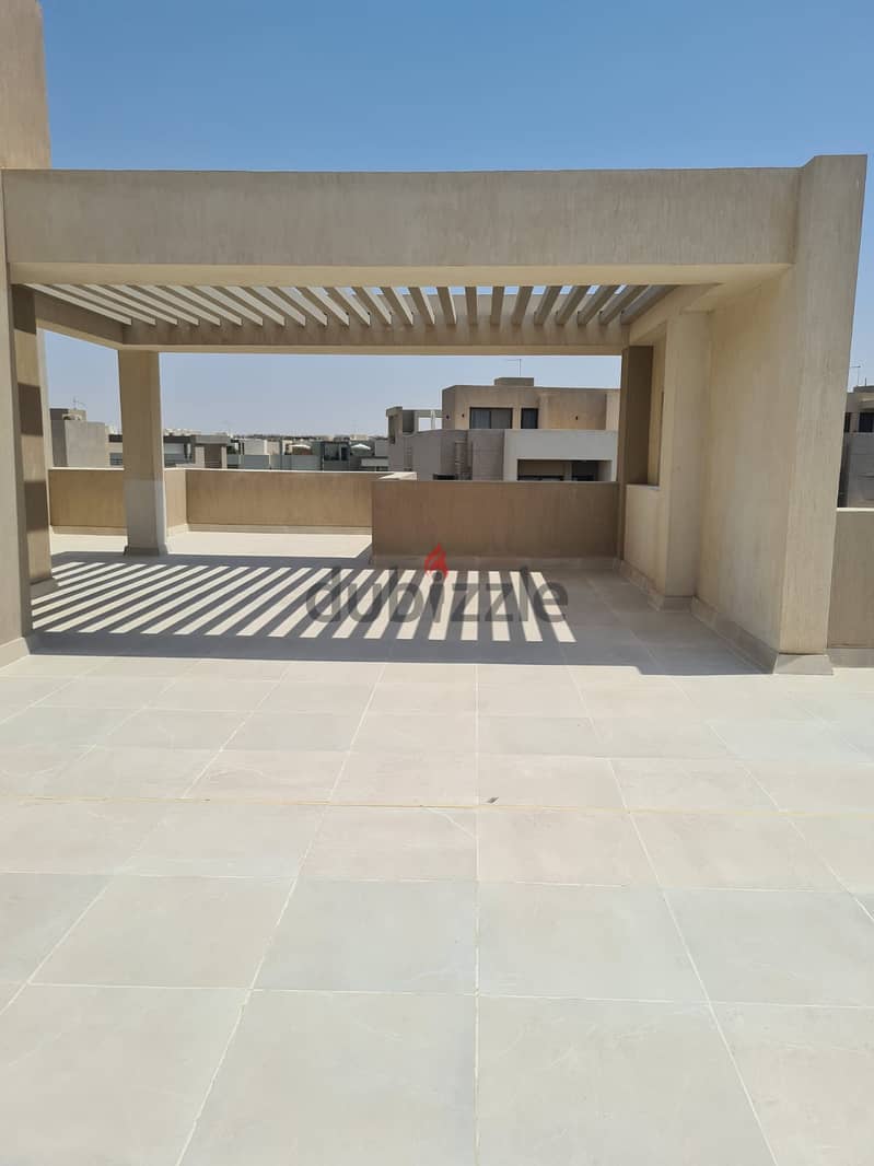 penthouse with AC for rent in Fifth Square Compound Al Marasem New