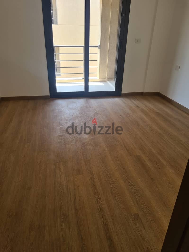 penthouse with AC for rent in Fifth Square Compound Al Marasem New