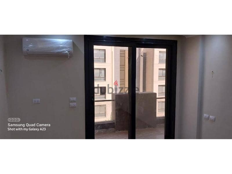 Apartment in Azad Kitchen with appliances & ACs . Apartments for Rent