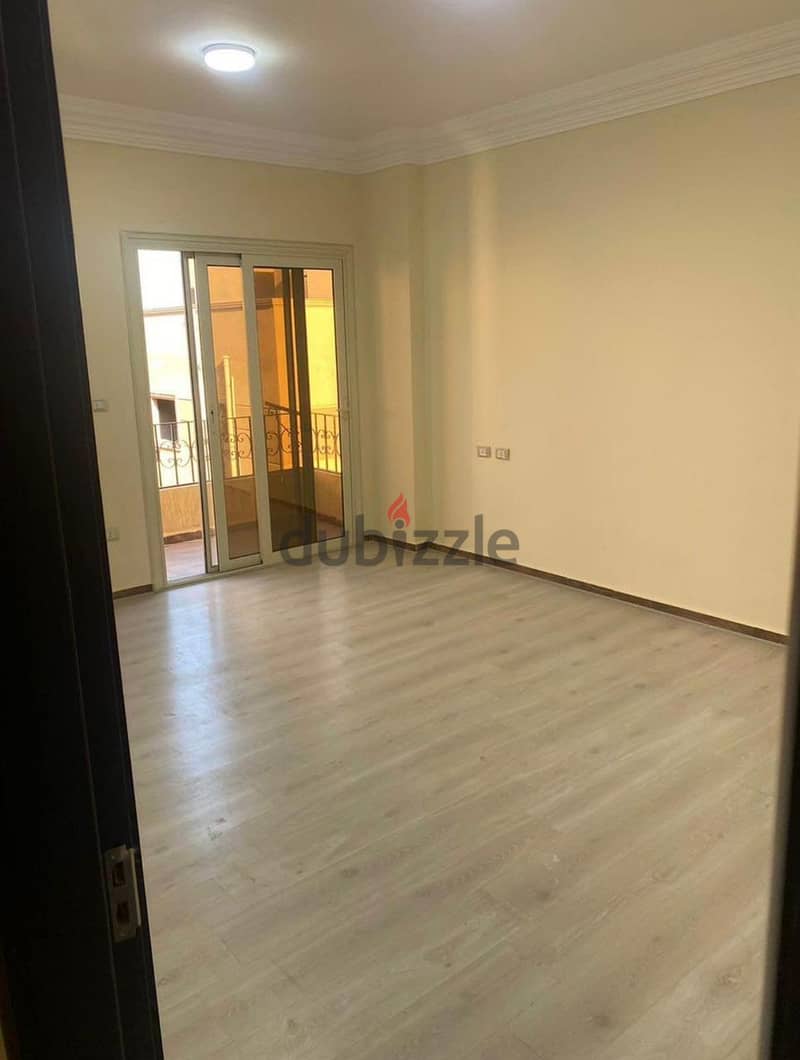 Apartment for rent, residential and administrative, in the 90th