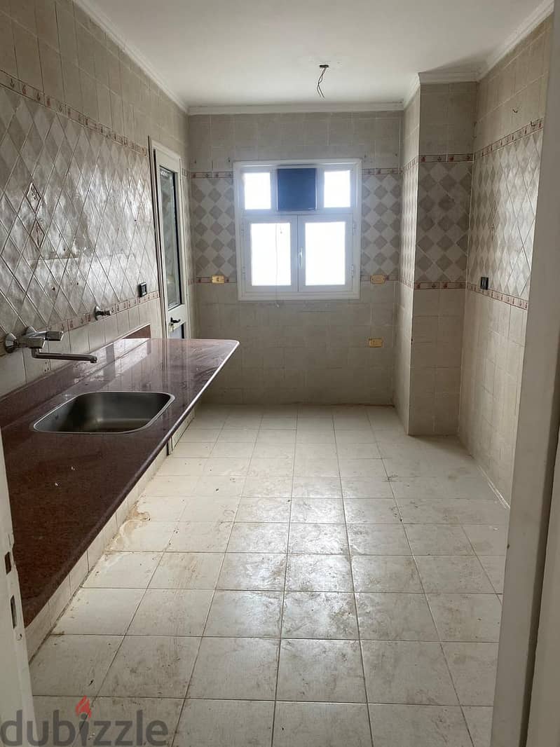 Apartment 135 m. for rent ultra super lux finished in prime location