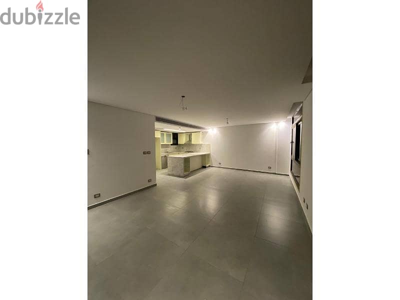 Apartment for rent in Azad Kitchen & Acs super lux Apartments for