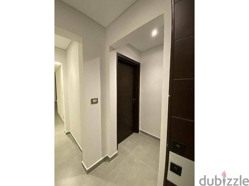 Apartment for rent in Azad Kitchen & Acs super lux Apartments for