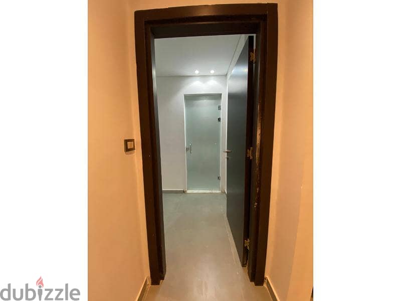 Apartment for rent in Azad Kitchen & Acs super lux Apartments for