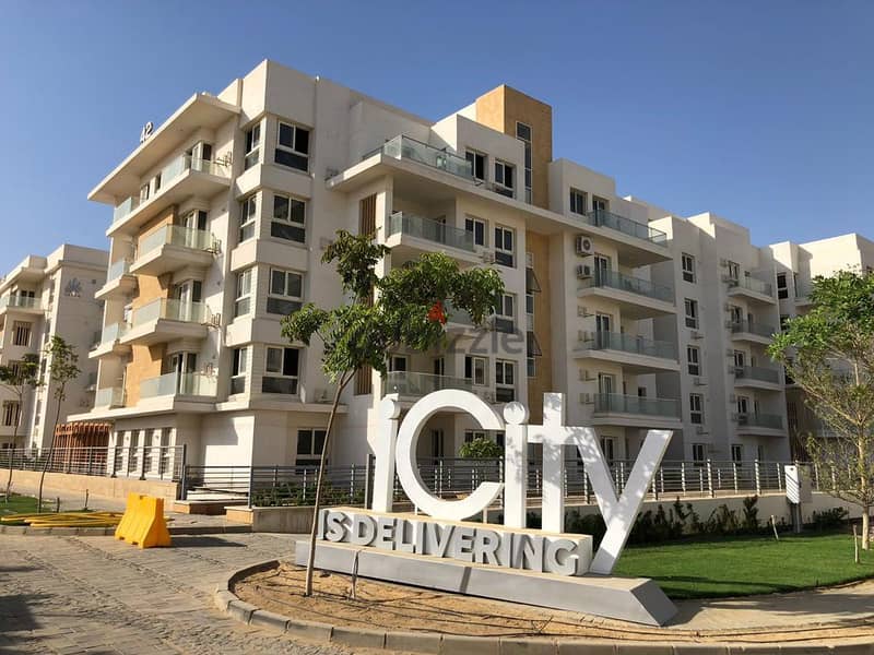 Ground floor apartment with garden for sale in installments in Mountain