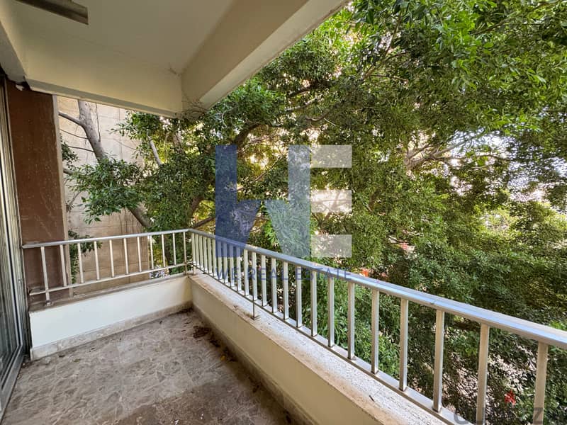 Apartment for Rent In Achrafieh شقة للايجار في الاشرفية WEES46