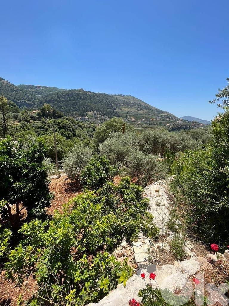 180 Sqm Luxurious Fully Furnished Villa For Rent in Chouf Bater