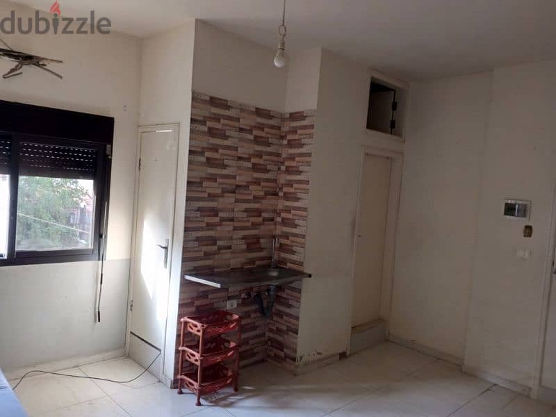 studio for rent in dekwaneh for one person +edl+moteur Rooms for Rent