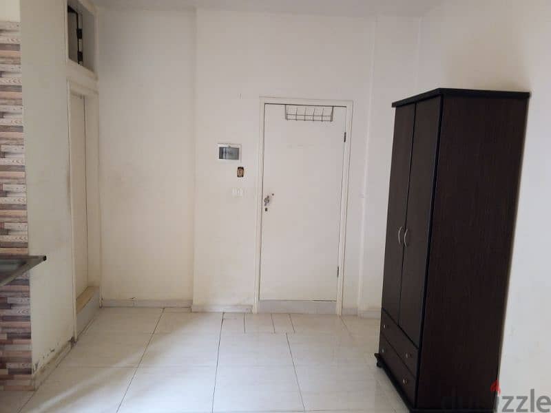 studio for rent in dekwaneh for one person +edl+moteur Rooms for Rent