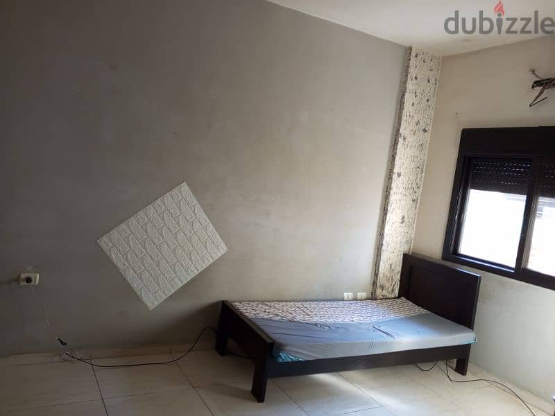 studio for rent in dekwaneh for one person +edl+moteur Rooms for Rent