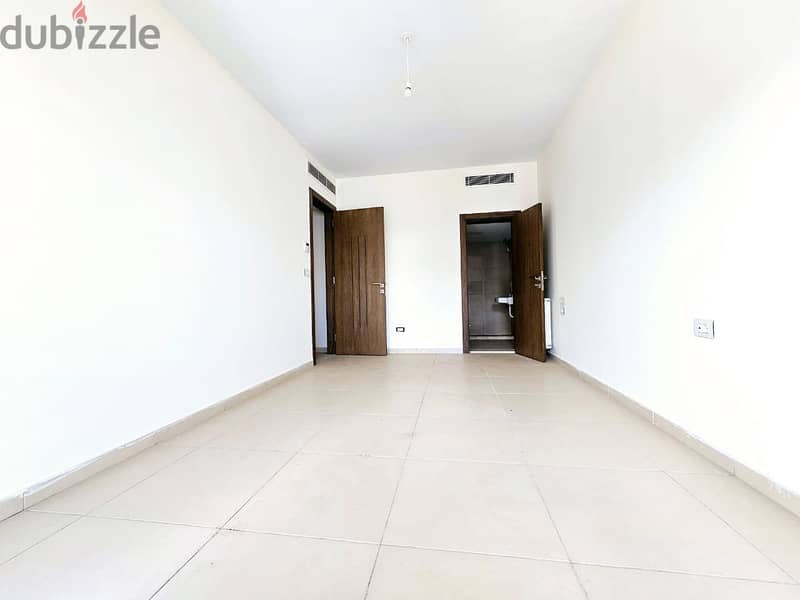 RA221248 Super Deluxe Apartment for rent in Sodeco, 195m, 1550 cash