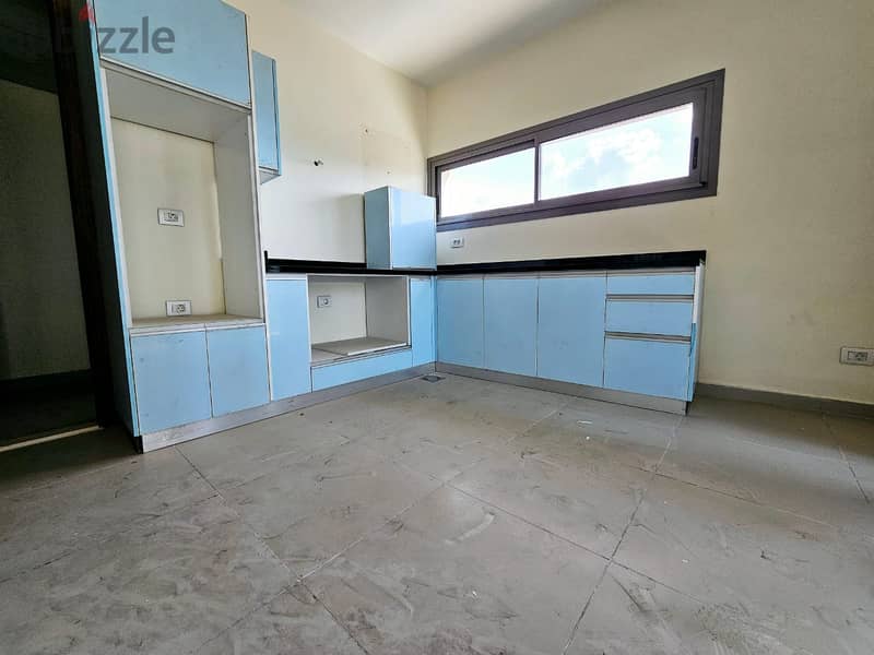 RA221248 Super Deluxe Apartment for rent in Sodeco, 195m, 1550 cash