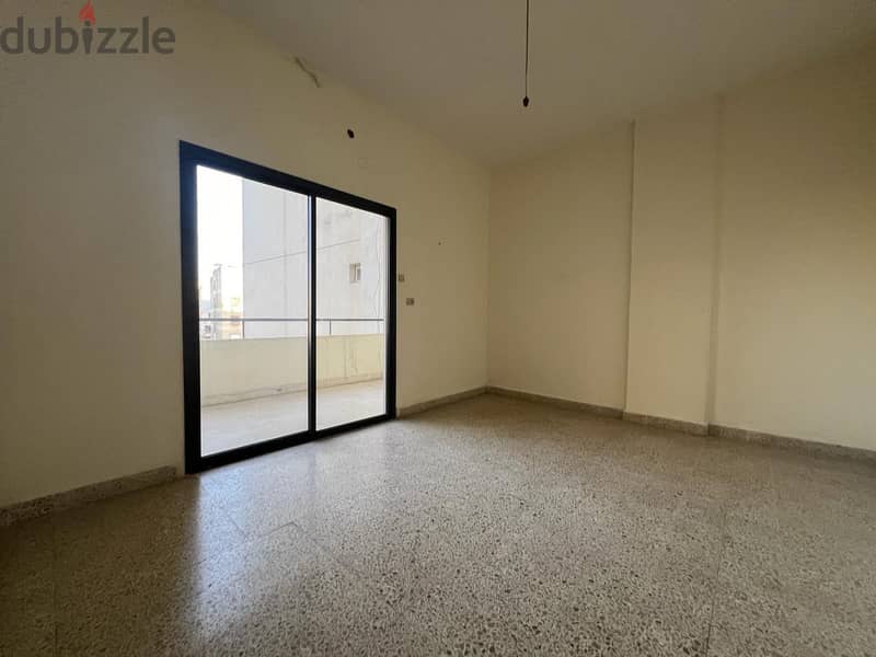 Ain El Remmeneh 24/7 Electricity 2 Bedrooms Apart 2 Balconies Apartments & Villas For