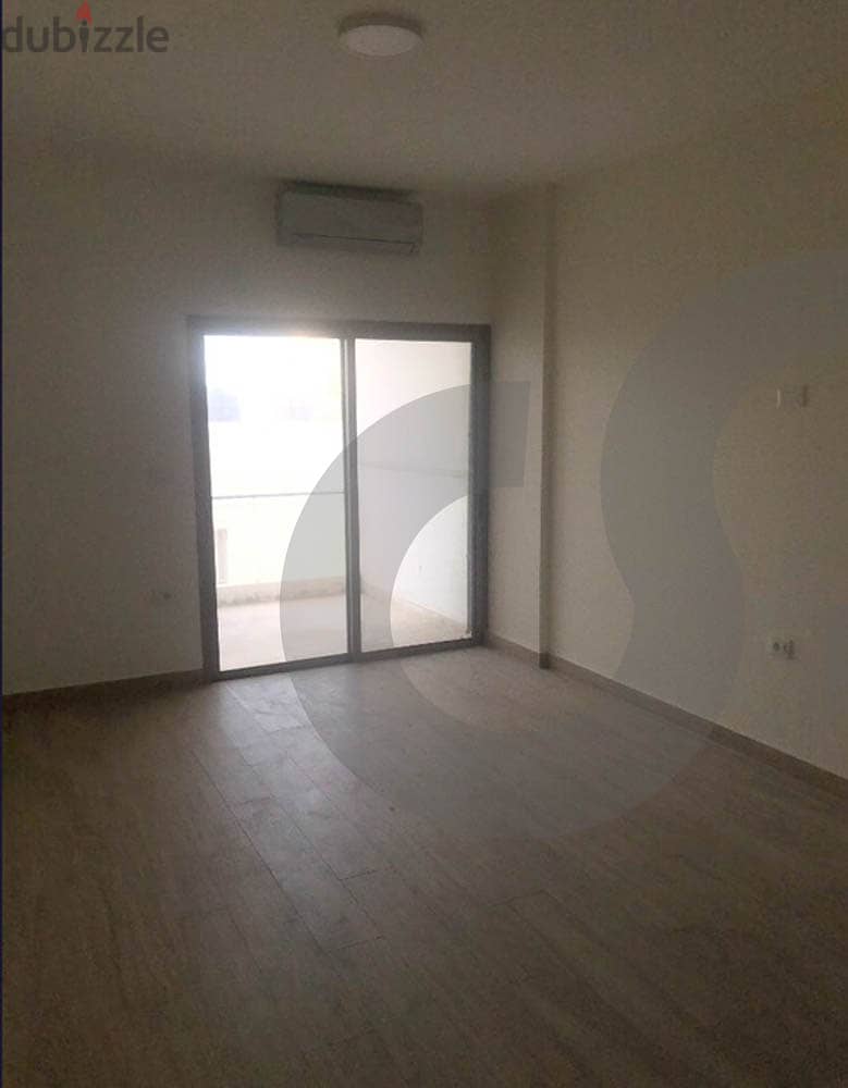 300 SQM apartment for rent in gemmayze/جميزة REFZI105693 Apartments
