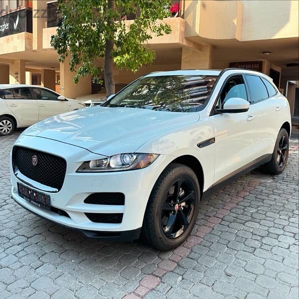 Jaguar Fpace 35t V6 2017 white on black (clean carfax) Cars for Sale