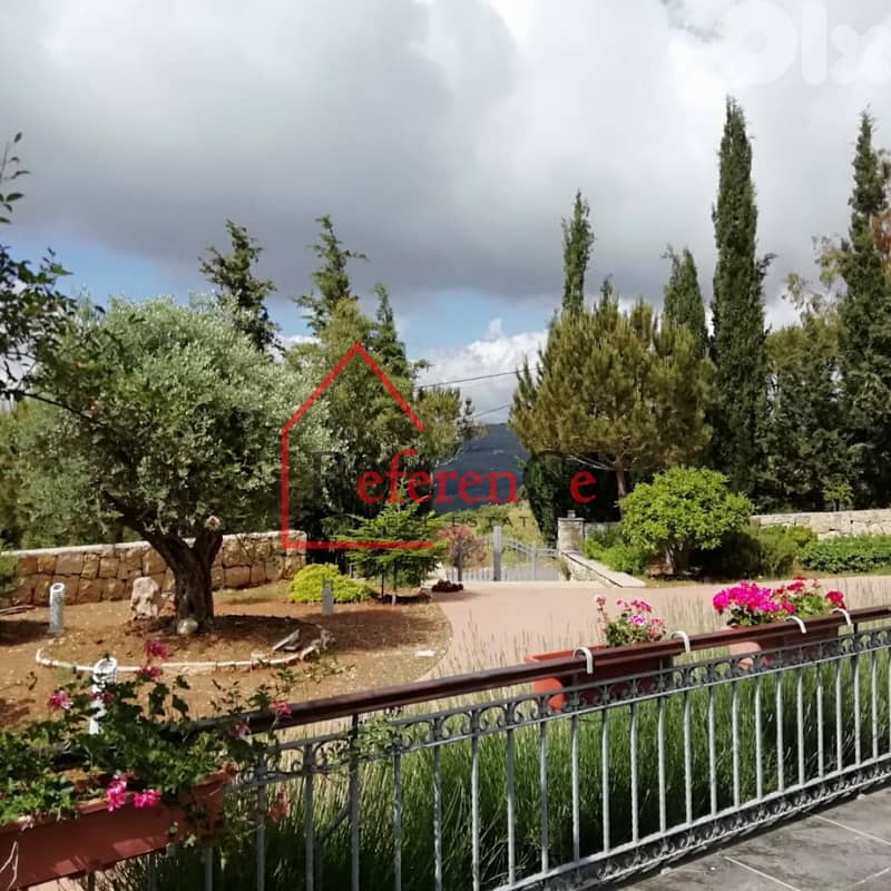 villa for sale in Bhamdoun. فيلا رائعة للبيع في بحمدون