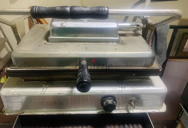 عدة مطعم سناك للبيع ١٥٠٠ 70745478 Commercial Restaurants Equipment