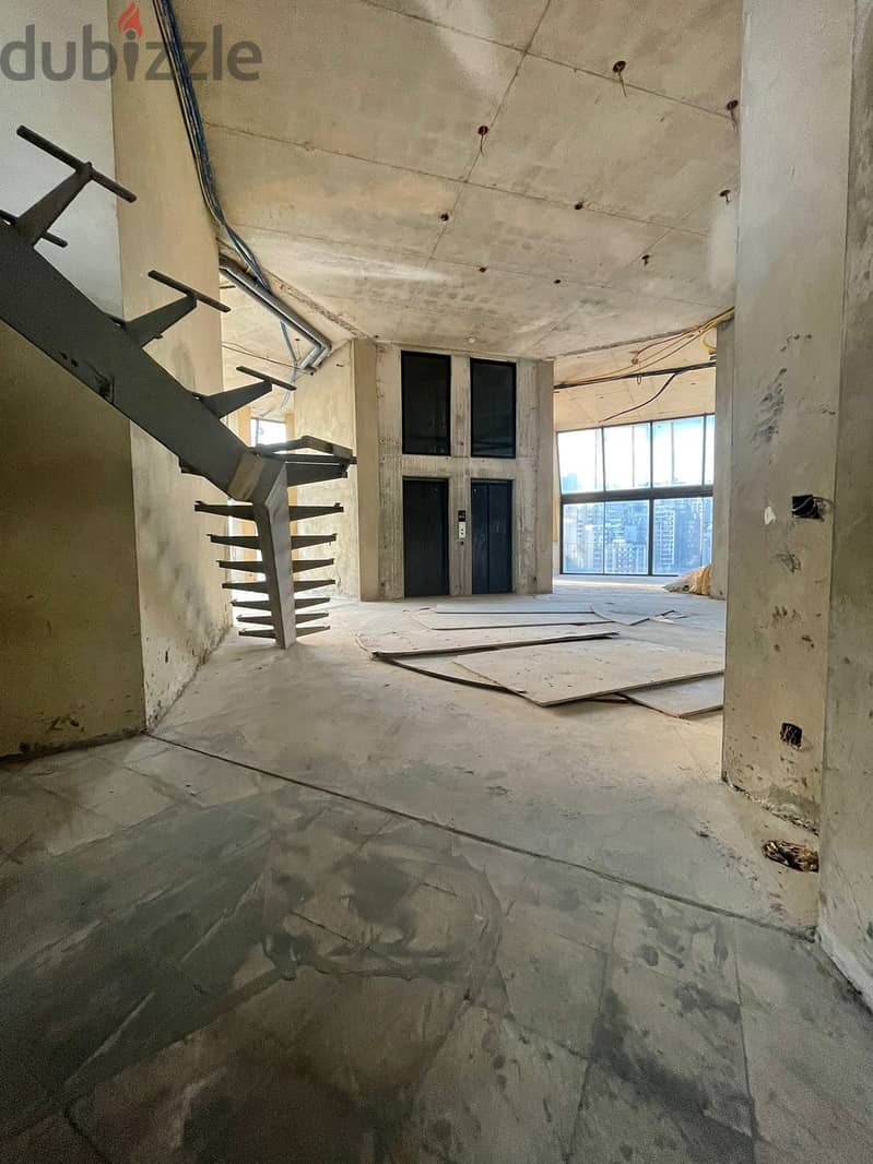 Loft in Achrafieh For Sale دور علوي للبيع Apartments & Villas For