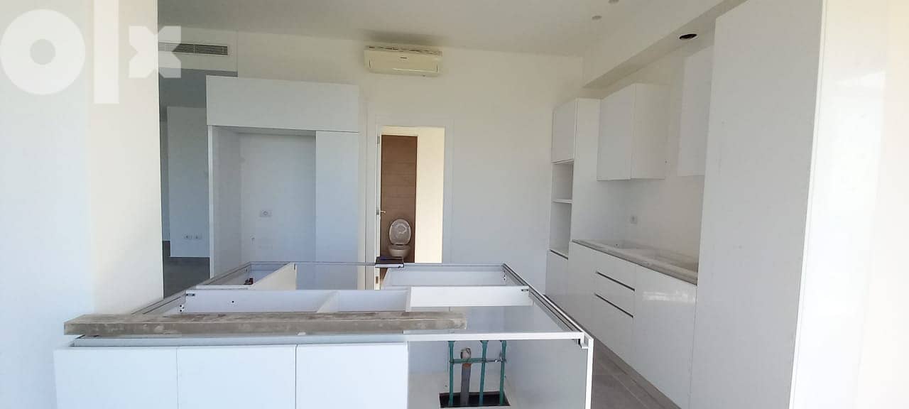 L08699A Deluxe Apartment for Rent in Adma with Garden and Sea View