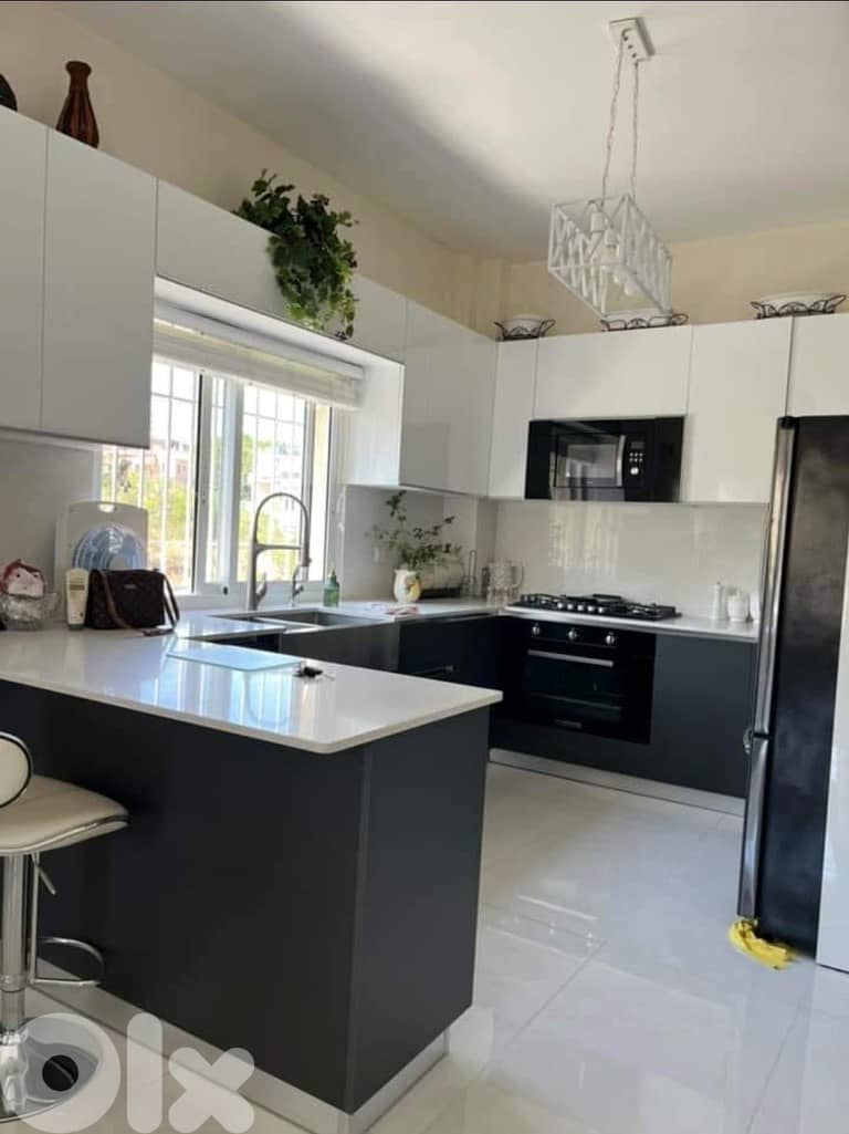 150 Sqm Fully Furnished Apartment For Sale in Aley Mountain view