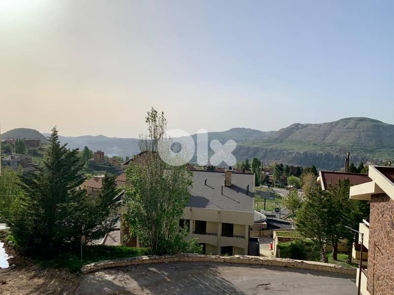 L11141 Deluxe Furnished Chalet for Rent in Faraya Chalets & Cabins