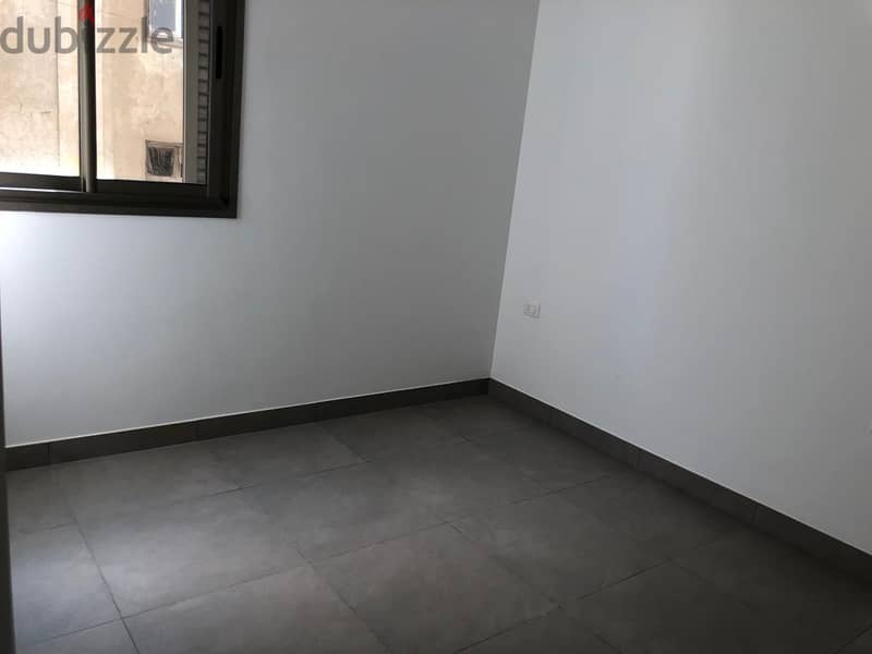 L11371 Modern 3Bedroom Apartment for Rent in Gemmayze Apartments