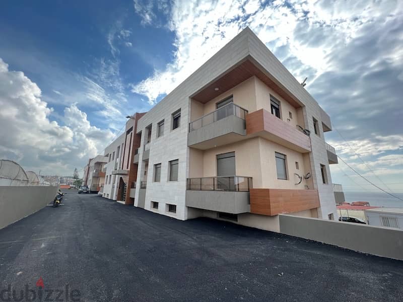 luxurious 3 bedroom apartment in Jadra gated community Apartments