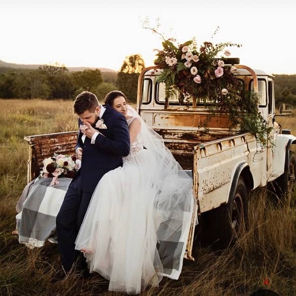 classic collection vintage cars for rent سيارات كلاسيكية للايجار