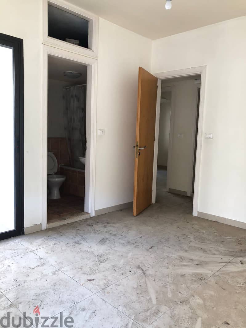Apartment for Rent in Achrafieh, near Rizk hospital 140 M2 شقة للأجار