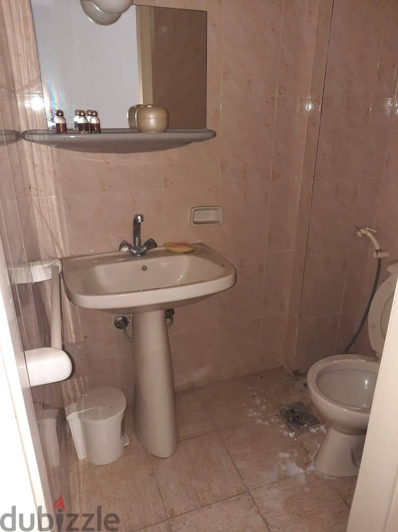 A 150 m2 apartment having an open mountain view for rent in Ain Saade