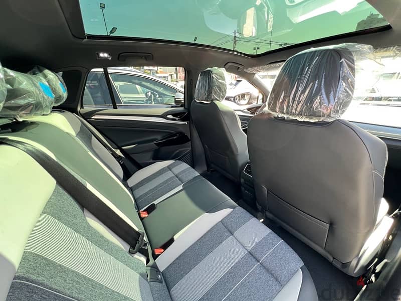 VOLKSWAGEN ID. 4 CROZZ PURE PLUS 2023, 550Km RANGE, 84KWh Battery