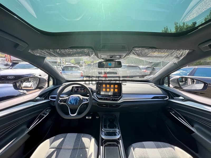 VOLKSWAGEN ID. 4 CROZZ PURE PLUS 2023, 550Km RANGE, 84KWh Battery