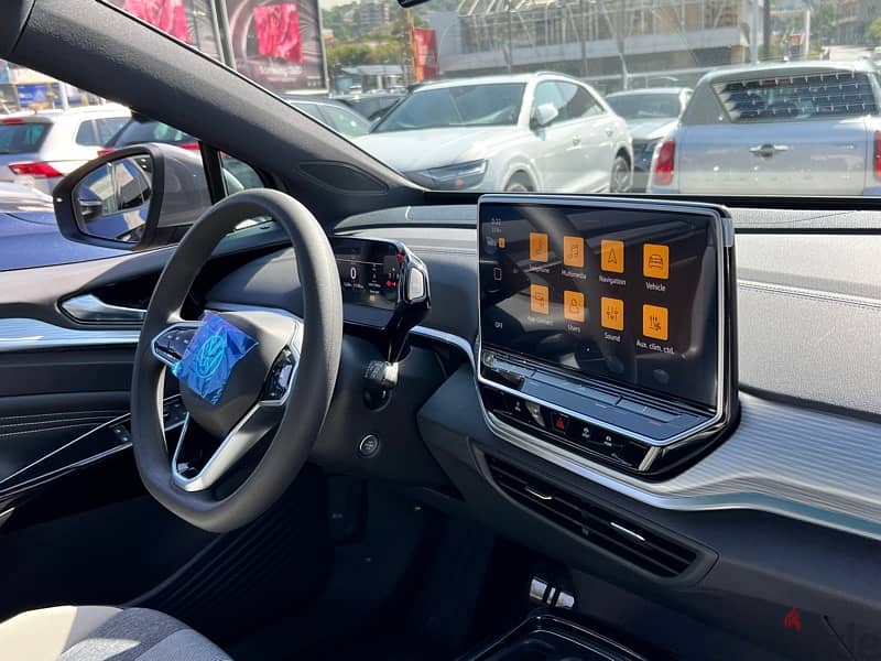 VOLKSWAGEN ID. 4 CROZZ PURE PLUS 2023, 550Km RANGE, 84KWh Battery