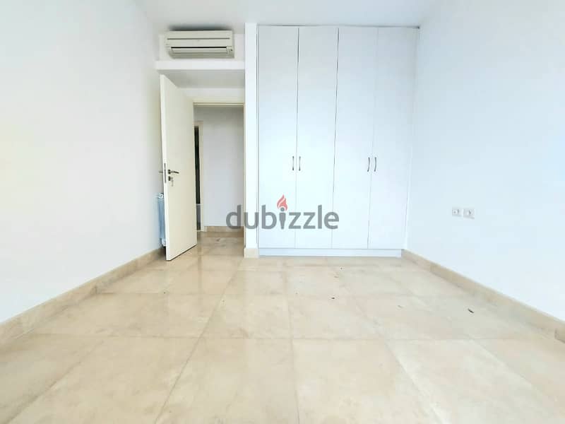 AH233010 Fully equipped kitchen, Apartment for rent in Achrafieh,235m