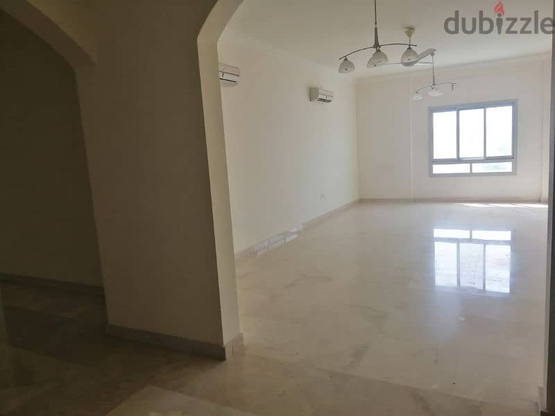 Al Hail! Luxurious 3 & 4 Bedrooms Apartments at Muscat Residence