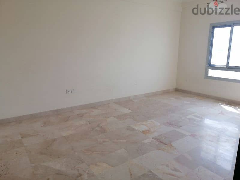 Al Hail! Luxurious 3 & 4 Bedrooms Apartments at Muscat Residence