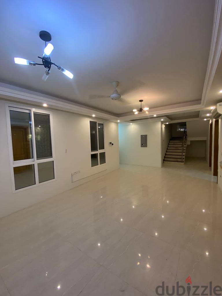 "SRFV334 2 villa to let in al hail north Villas for Rent 128635172