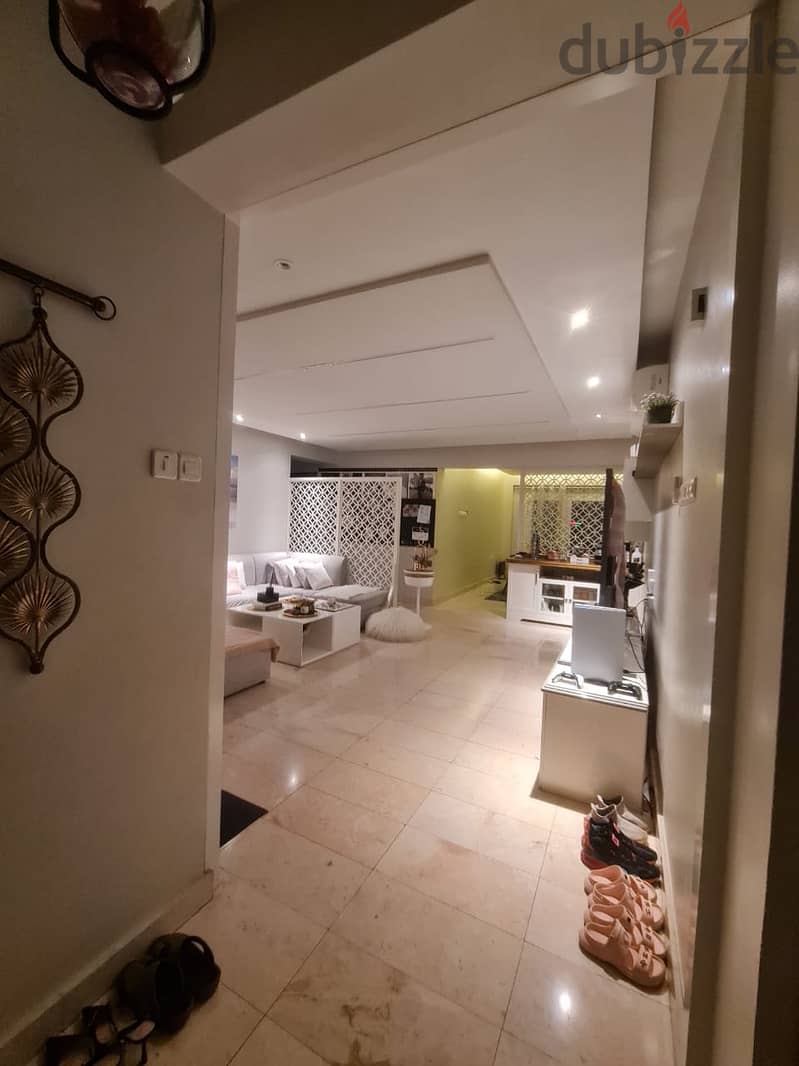 Renovated 3 bedroom flat at Al Hail North Apartments for Rent 128670205