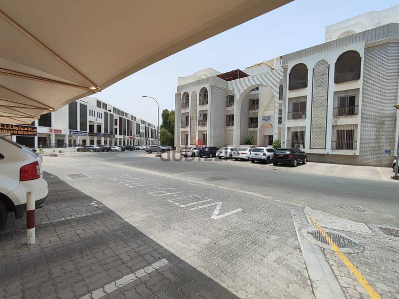 3months DISCOUNTED Price Very Good flat To Let in Al Qurum Apartments