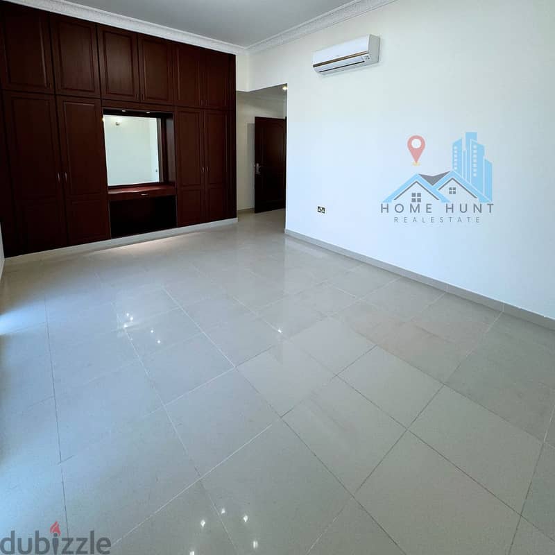 MADINAT SULTAN QABOOS WELL MAINTAINED 5+1 BR VILLA Villas for Rent