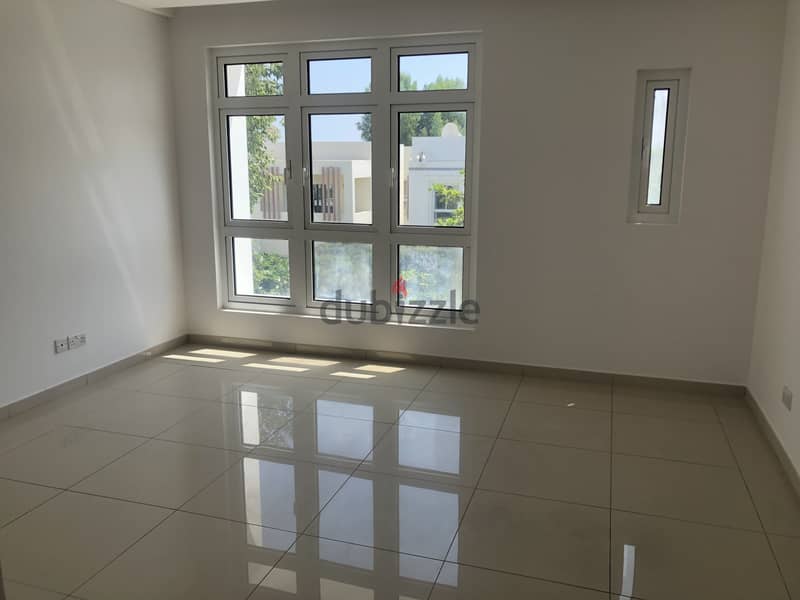 Beautiful & Spacious 3 BHK Townhouse Villas for Rent 129017874