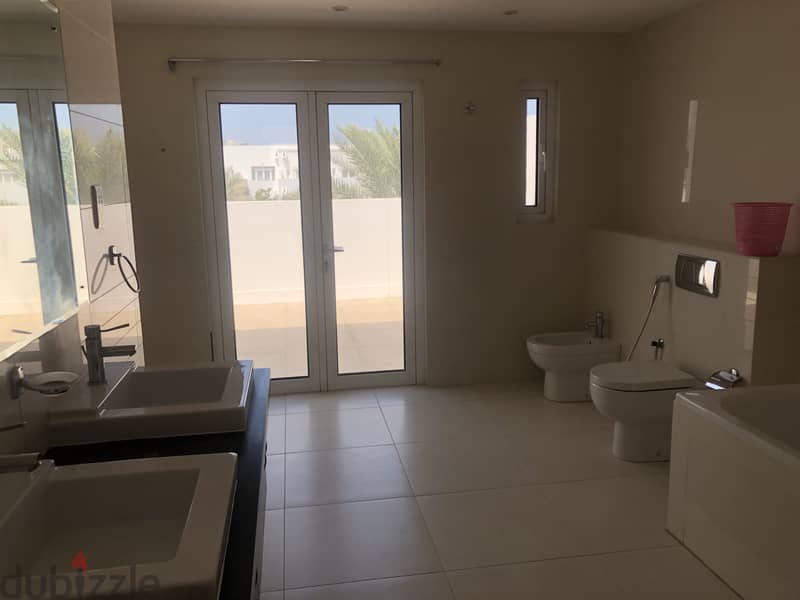 Beautiful & Spacious 3 BHK Townhouse Villas for Rent 129017874