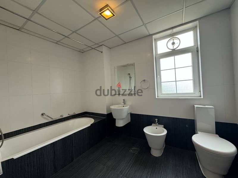 amazing 4 br villa for rent in dolphin village Villas for Rent